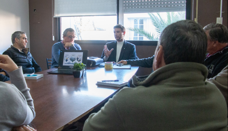 El intendente Carlos Ferraris convocó a las cooperativas del distrito