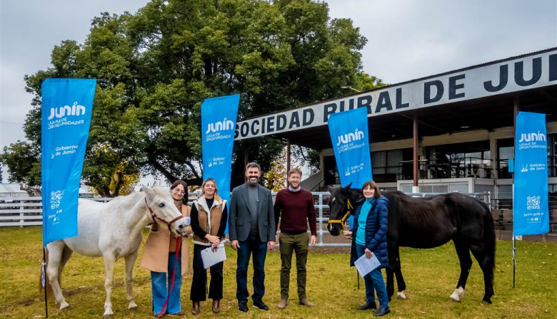 Municipio y Fundación de Equinoterapia firmaron un convenio para ampliar el acceso a terapias y talleres con caballos