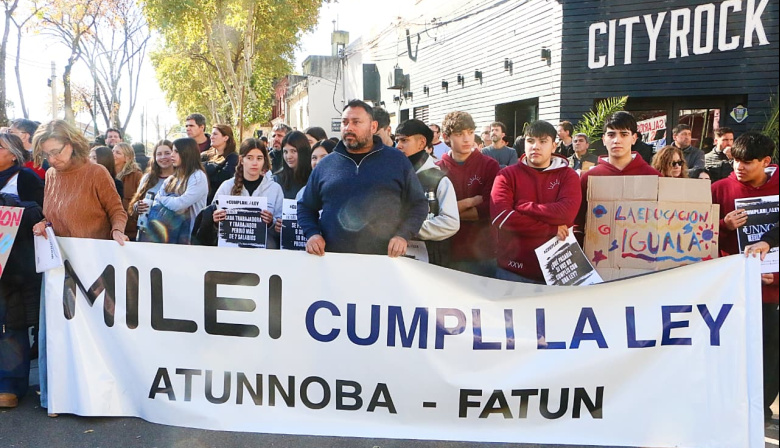 Nodocentes de la UNNOBA profundizan el plan de lucha tras el respaldo masivo de las comunidades de Junín y Pergamino