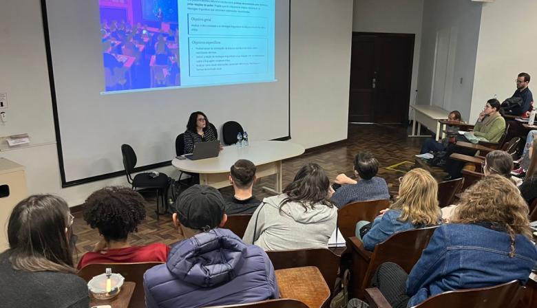 Florencia Baez Damiano expuso en Brasil sobre lectura, escritura e IA en la educación superior