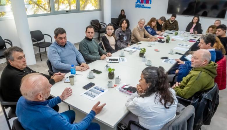 Presentaron el programa “Conducción Joven” para reforzar la educación vial y prevenir riesgos entre adolescentes