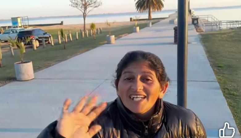 "¡Qué shico!": La Chochi visitó Junín, pescó pejerreyes y los cocinó a la vera de la Laguna de Gómez