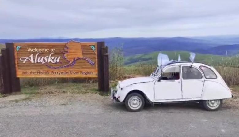 De 9 de Julio a Alaska: Héctor Clerc cumplió el sueño de unir el continente en su histórico Citroën 3 CV