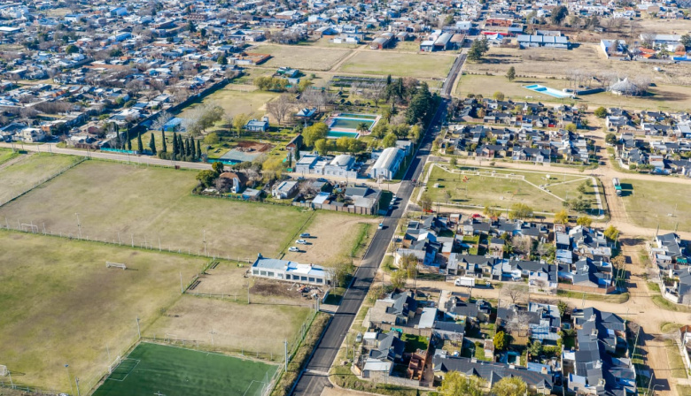 Avanzan las obras de asfalto en el barrio José Hernández: destacan el impacto para vecinos e instituciones