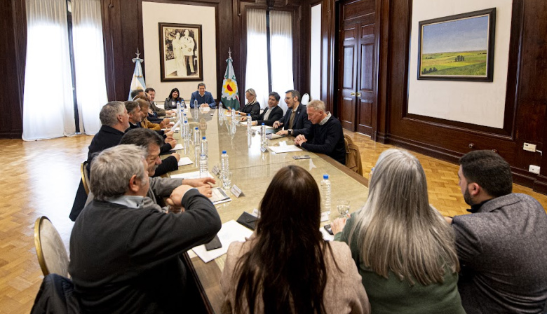 Bragado firmó un convenio con Provincia Microcréditos para financiar a emprendedores locales