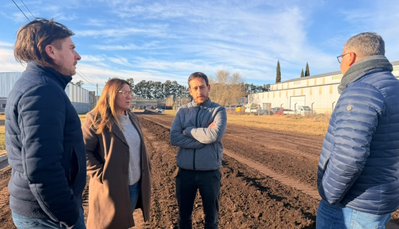 Valeria Arata recorrió las obras de mejora en el Parque Industrial que realiza la Provincia