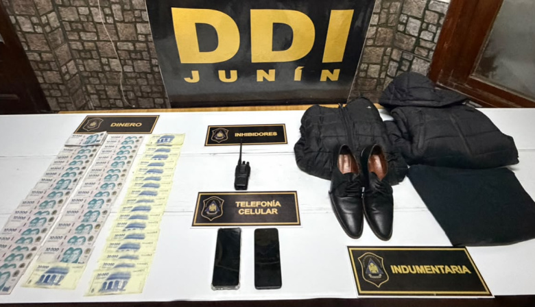 Dos hombres fueron detenidos tras una persecución y vuelco en Junín acusados de cometer hurtos con inhibidores de señal