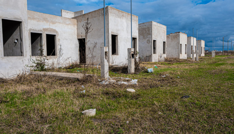 El Municipio de Junín reclama a la Provincia que termine o transfiera las 25 viviendas del barrio La Celeste
