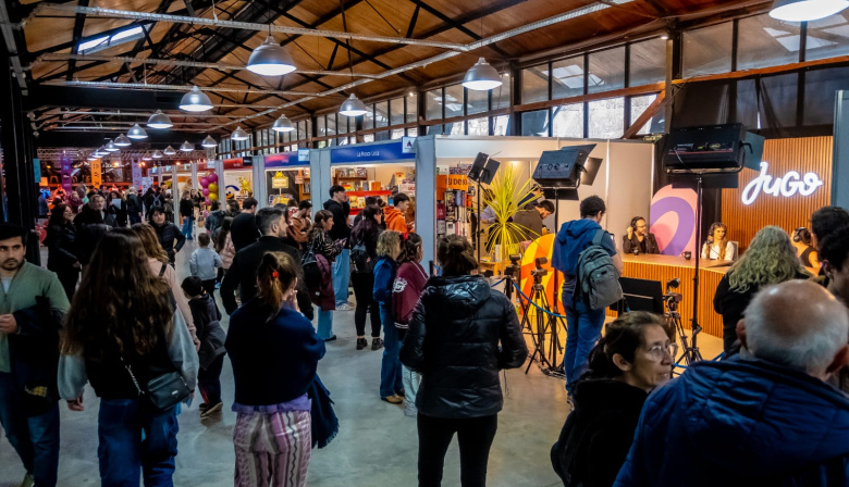 Abrió sus puertas la XXII Feria del Libro de Junín con una multitud y un homenaje a Borges