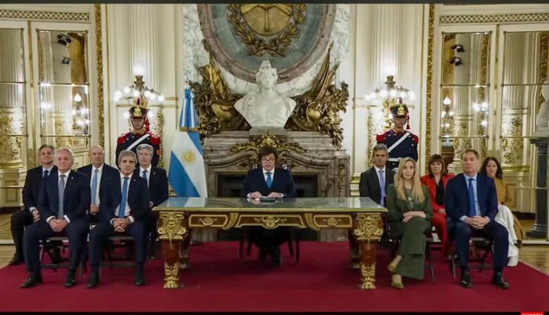 Milei presentó el proyecto de reforma de la Carta Orgánica del Banco Central: “Pone fin a la estafa de falsificar dinero”