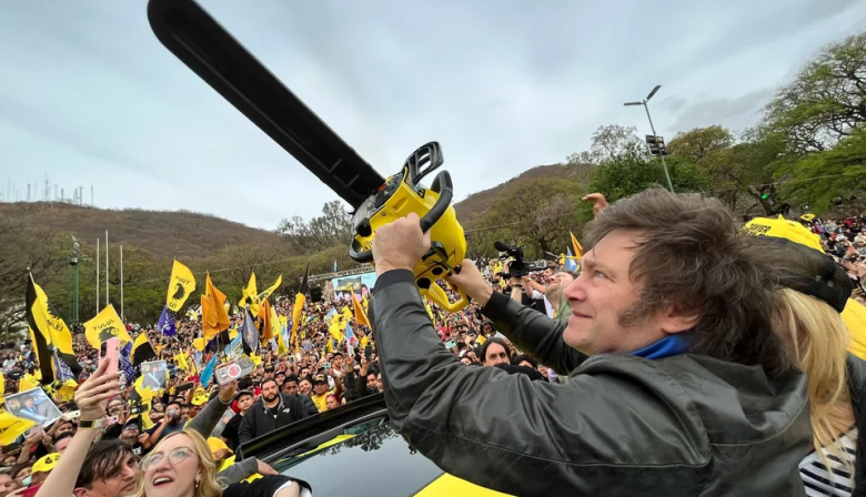 Sigue la “motosierra” en el Estado: ya son casi 70 mil los puestos de trabajo que se perdieron en la gestión Milei