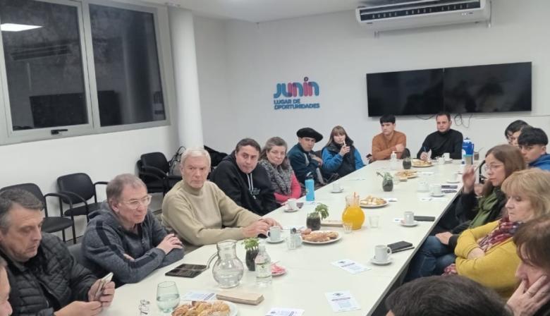 El Municipio fortaleció el programa "Vecino Seguro" con una nueva jornada en el Centro de Monitoreo
