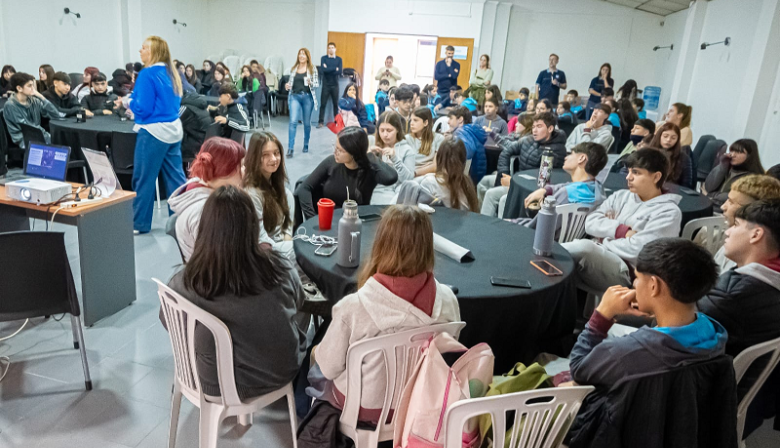 Más de 140 estudiantes de Junín participaron del Taller de Ideación