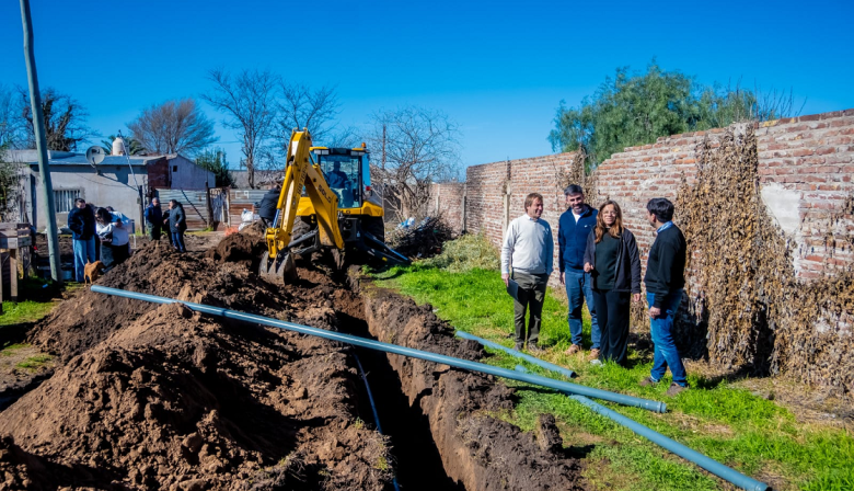 El Municipio de Junín amplió la red de agua potable en el barrio Mayor López