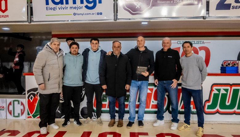 El Municipio acompañó la inauguración del torneo clausura de básquet “Cacho Pavón” Copa “Junín, Lugar de Oportunidades”