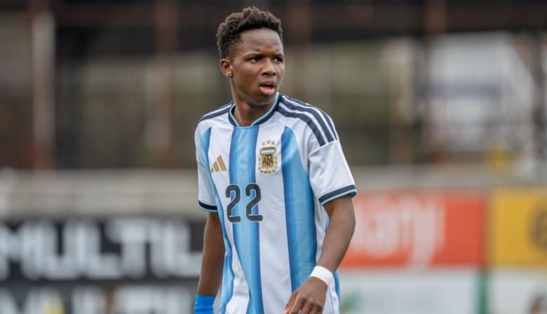 Kiki Ramos, después de debutar con gol en la Selección juvenil: “En Argentina nunca me sentí discriminado”