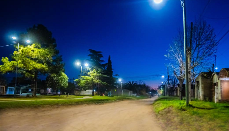 La Celeste alcanzó el 100% de cobertura LED y el Municipio apunta a eliminar las luces de sodio en 2027