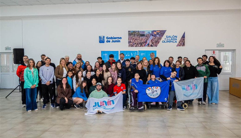 El Gobierno de Junín realizó una nueva entrega de becas deportivas para acompañar a deportistas de la ciudad