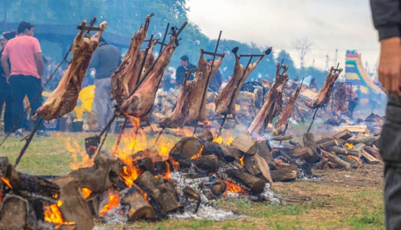 Juan B. Alberdi prepara la 22ª Fiesta del Cordero Alberdino al Asador