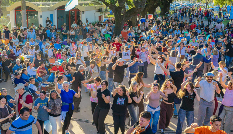 Morse cerró una nueva edición de la Fiesta Nacional del Cosechero con una multitud