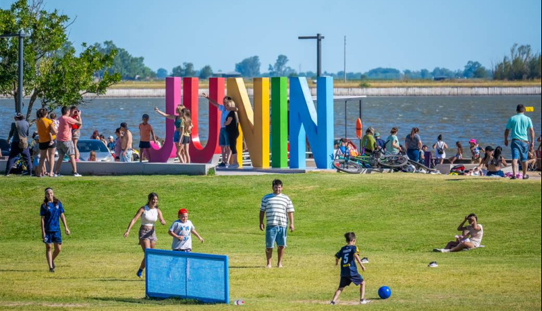 Junín convoca a gastronómicos para integrar tres patios de comidas en el Parque Natural Laguna de Gómez