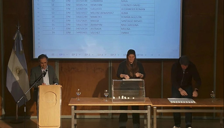 La Secundaria de la UNNOBA realizó el sorteo de ingresantes para el ciclo lectivo 2027