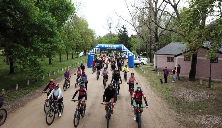 General Pinto realizó la tercera edición del cicloturismo con dos recorridos y participación regional