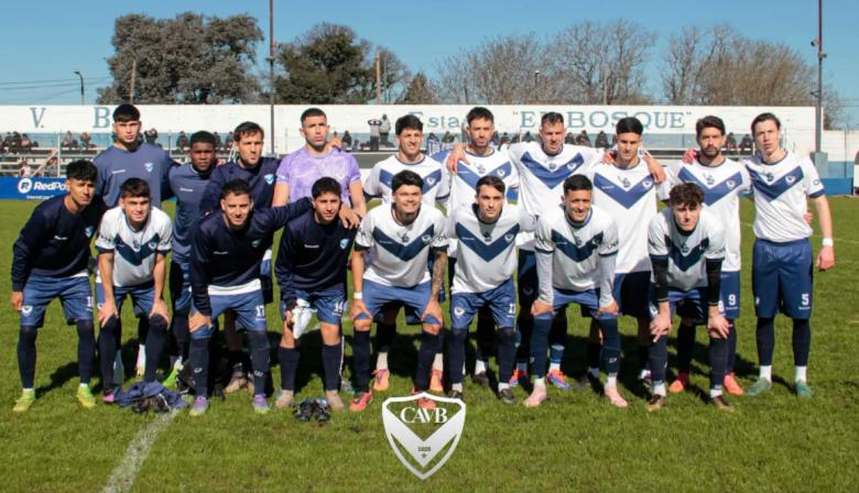 Villa Belgrano goleó a Atlético Casares y avanzó a la tercera fase del Regional