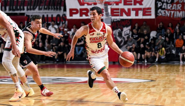 Ciclista se quedó con un partidazo ante River en tiempo suplementario