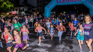 Atletas de toda la región participaron de una nueva edición de la carrera "Power Night"