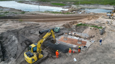 Avanza la construcción de nuevos puentes en la cuenca del Río Salado