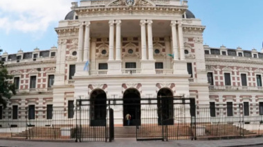 Cuándo cobran el aguinaldo 2024 los estatales bonaerenses