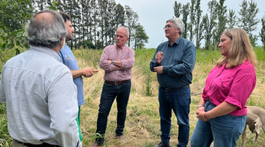 El ministro de Desarrollo Agrario visitó a productores agroecológicos de Junín y Viamonte