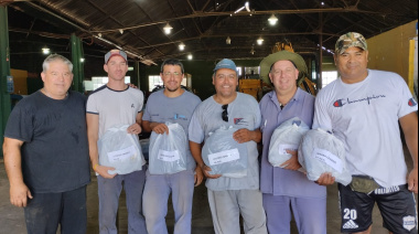 Empleados municipales de Leandro N. Alem recibieron nueva indumentaria de trabajo