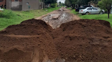 Tras las lluvias, el Municipio continuó este martes con trabajos en diferentes barrios de Junín