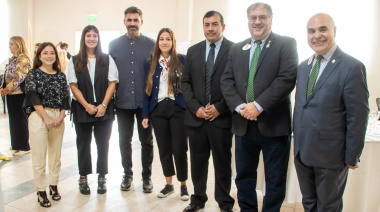 Funcionarios municipales acompañaron la presentación del Club de Leones Autismo