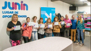 Más vecinos se capacitan sobre herramientas tecnológicas básicas en los cursos que brinda el Municipio