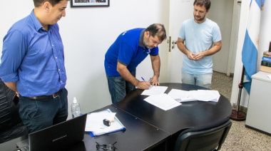 Se firmó el acuerdo salarial 2025 entre el Ejecutivo y los gremios Municipales y Obras Sanitarias