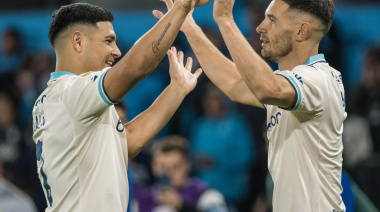 Racing goleó a Banfield y está a un punto de la clasificación