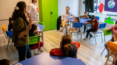 Petrecca: “Nos pone felices seguir invirtiendo en educación y que las familias confíen”
