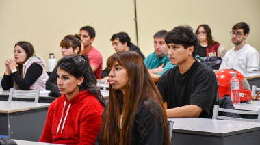 Con más de 70 inscriptos, comenzó a dictarse en Bragado una Diplomatura en Desarrollo de Software