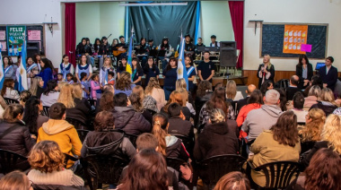 El Municipio acompañó a la Escuela Secundaria 19 en el acto de imposición del nombre “Mónica Barbero”