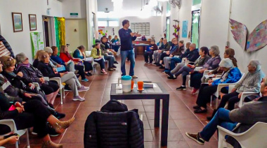 El Dispositivo municipal sobre consumo problemático brindó una charla en el Centro de Día Los Naranjos