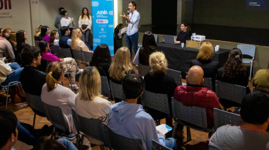 Petrecca: “Con el programa de Orientación Vocacional acompañamos a los jóvenes y las familias en un momento clave”