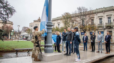 Velada de Gala, acto oficial y Tedeum y celebración popular para festejar el 25 de Mayo