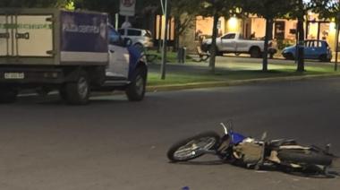Tragedia vial en el centro de Junín: un joven motociclista perdió la vida tras chocar con auto
