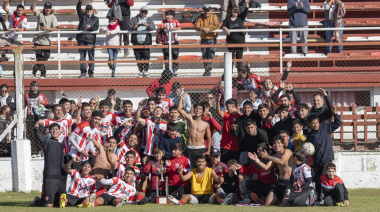 Rivadavia de Lincoln se coronó campeón del Apertura 2025