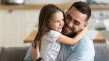 Día del Padre: afecto, reflexión y el desafío de ejercer la paternidad en tiempos cambiantes