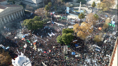 Cristina Kirchner llamó a la militancia peronista a organizarse: "Vamos a volver"