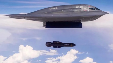 Bombarderos B-2 Spirit y Penetradores GBU-57: claves del “Martillo de Noche” contra bases nucleares de Irán